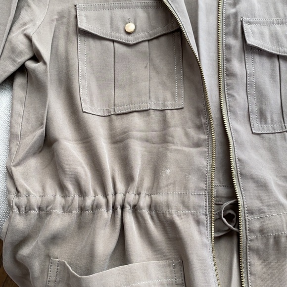 New•Guess Cargo Jacket - Picture 7 of 7
